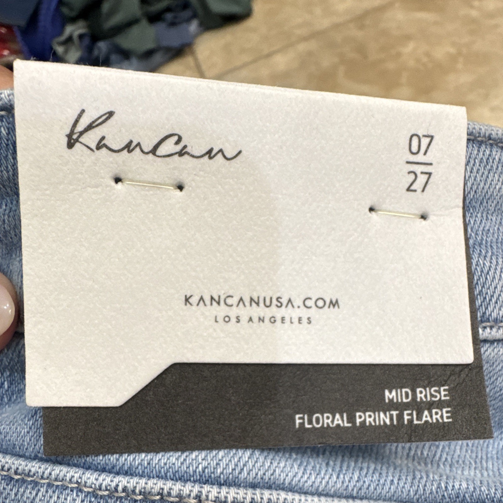 KanCan Women’s Blue Light Wash Mid Rise Floral Flare Jeans Stretch 5-Pocket 27