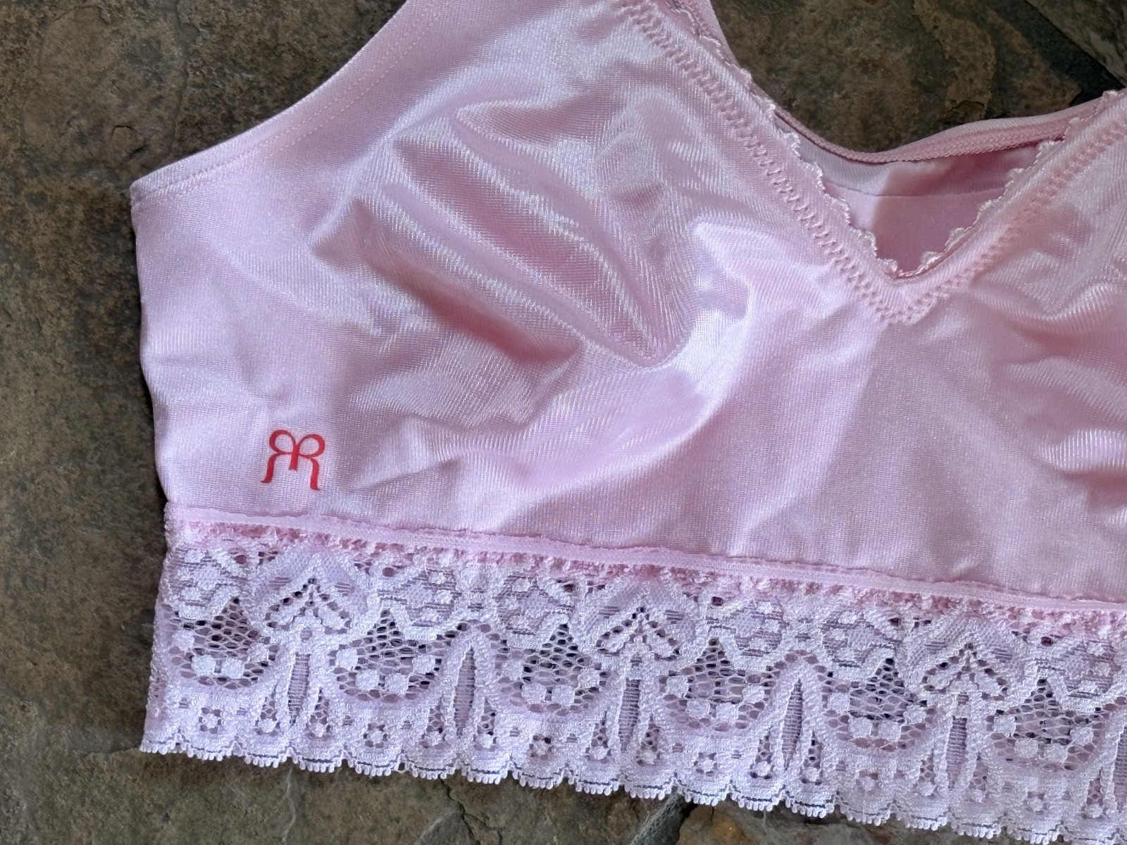 RUBY RIBBON Size 32 Pink Lace Trim V Neck Demiette #3417 NEW