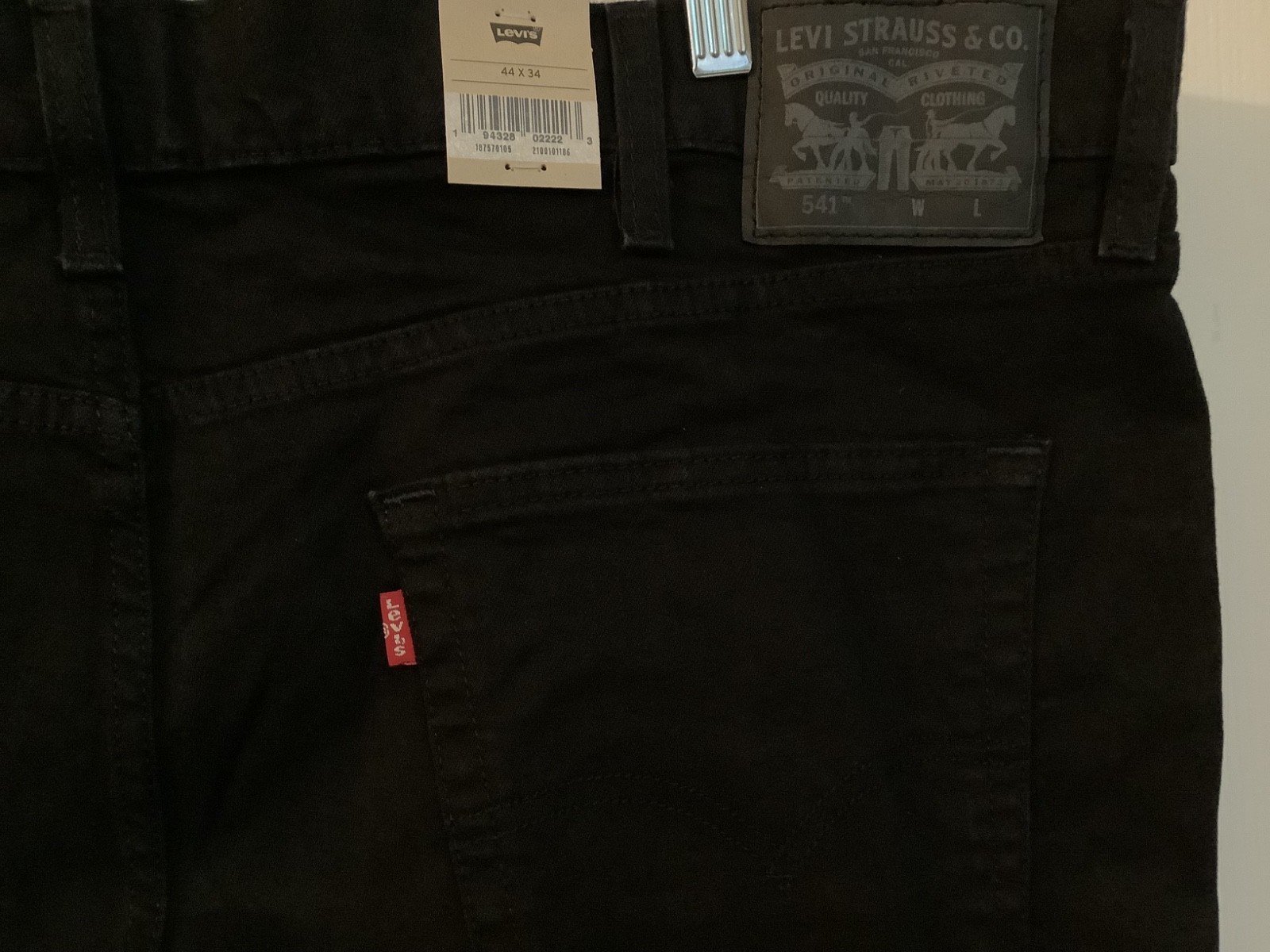 Levi’s 541 Jeans Men’s Athletic Taper All Seasons Tech Stretch 44×34 Black Color