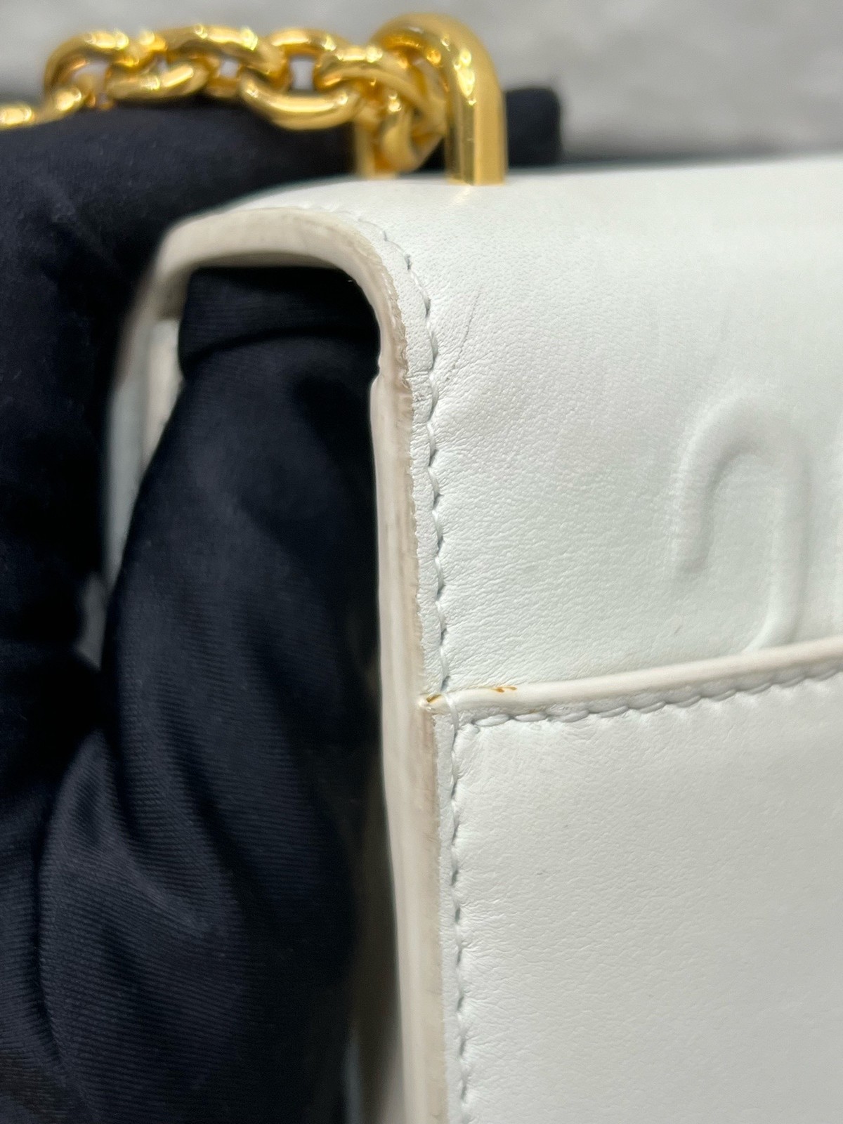 Dior Pre-Owned Authentic Chain Bag Cream 21x6x12cm Free Tracked Shipping