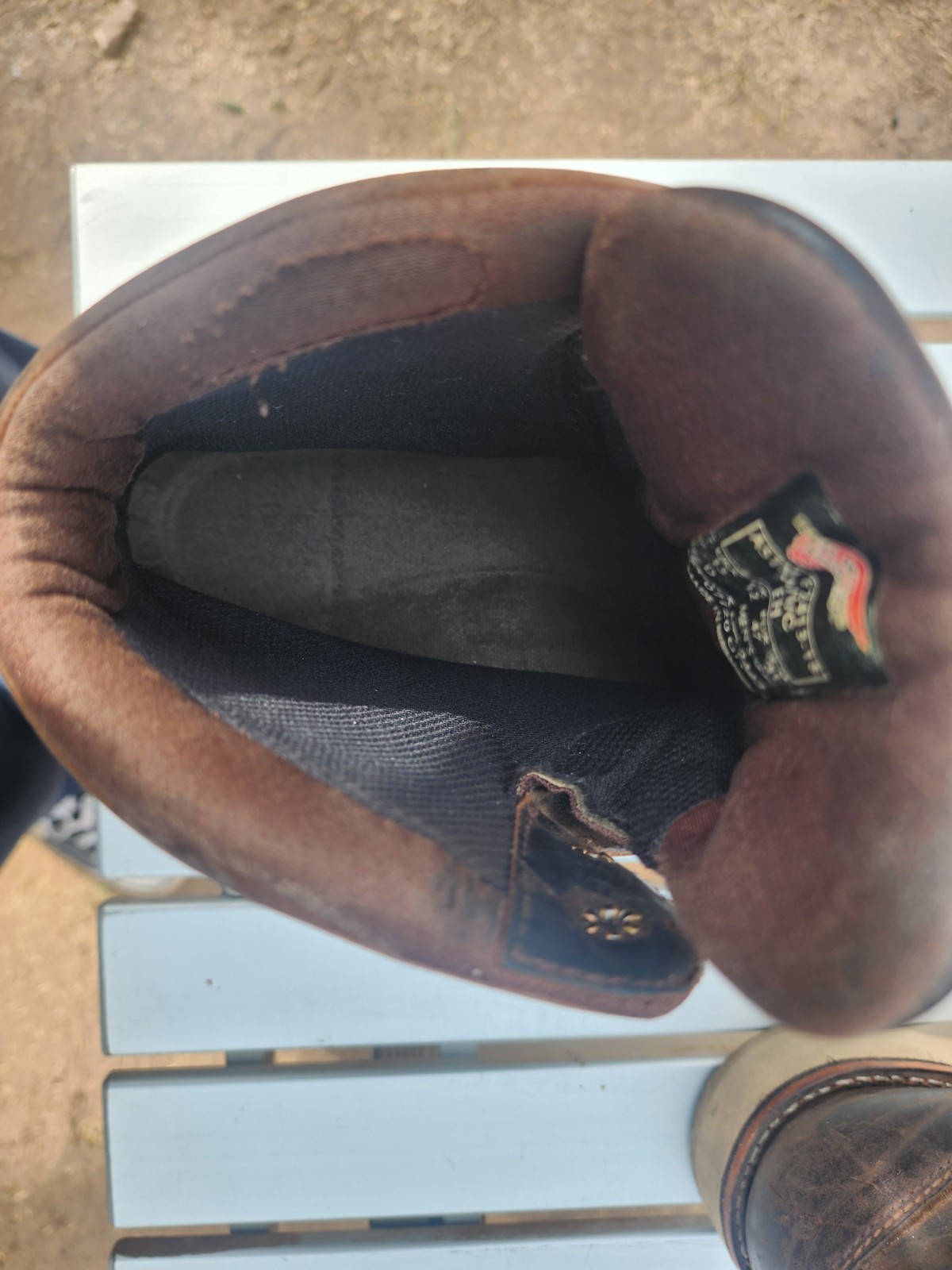 Red Wing Boots 2443 Mens 13 D Brown Leather steel Toe with tuff toe.