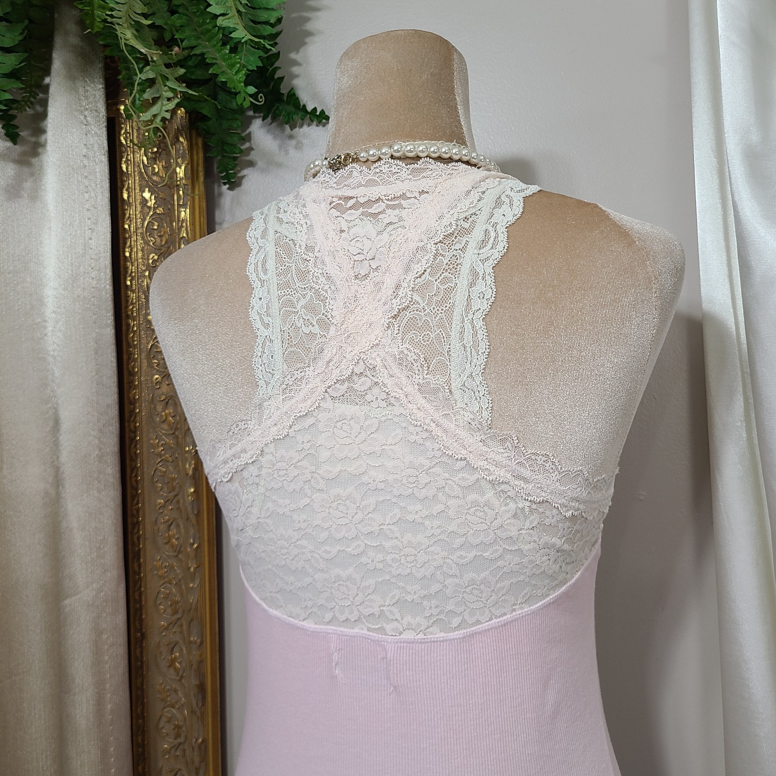 ♡ Y2K ♡ Abercrombie And Fitch Baby Pink Lace Razorback Cami Tank Top Vintage