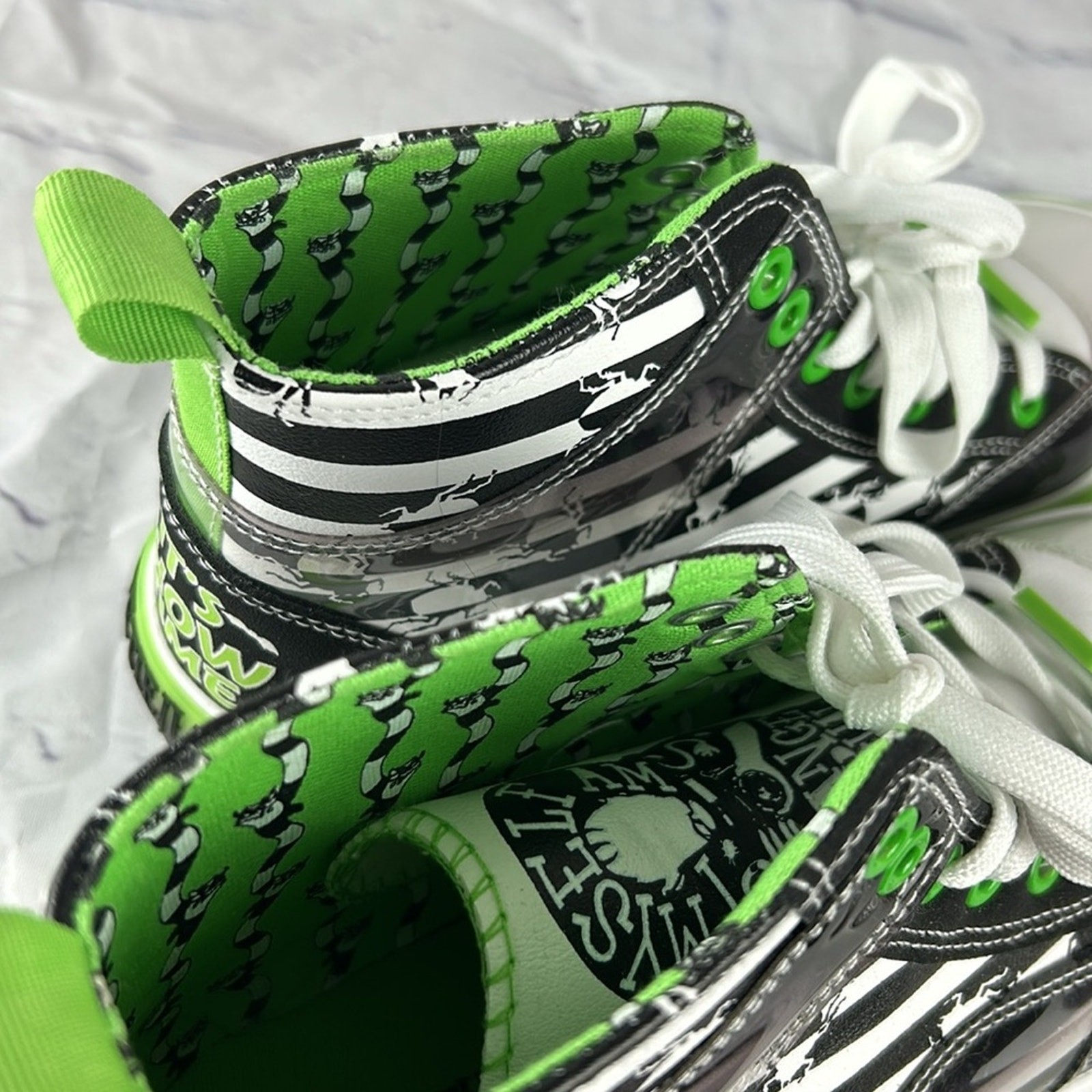 Beetlejuice High Top It’s Show Time Striped Neon Green Sneakers Women’s 7