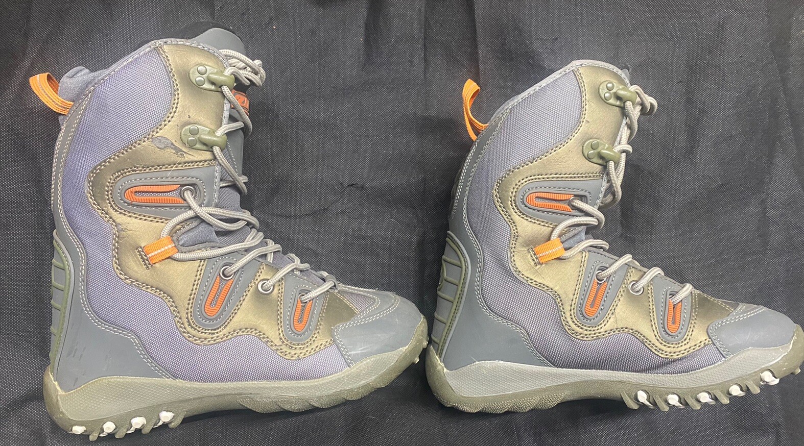 Womens Zuma Snow Mountain Boots Size 8 Charcoal Grey Orange Size 8