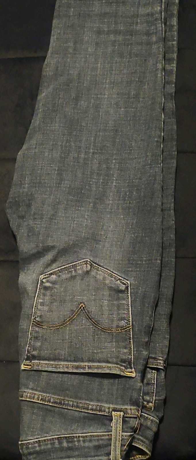 Levi’s 721 High Rise Skinny Slim Fit Medium Wash Blue Denim Jeans 5-Pocket