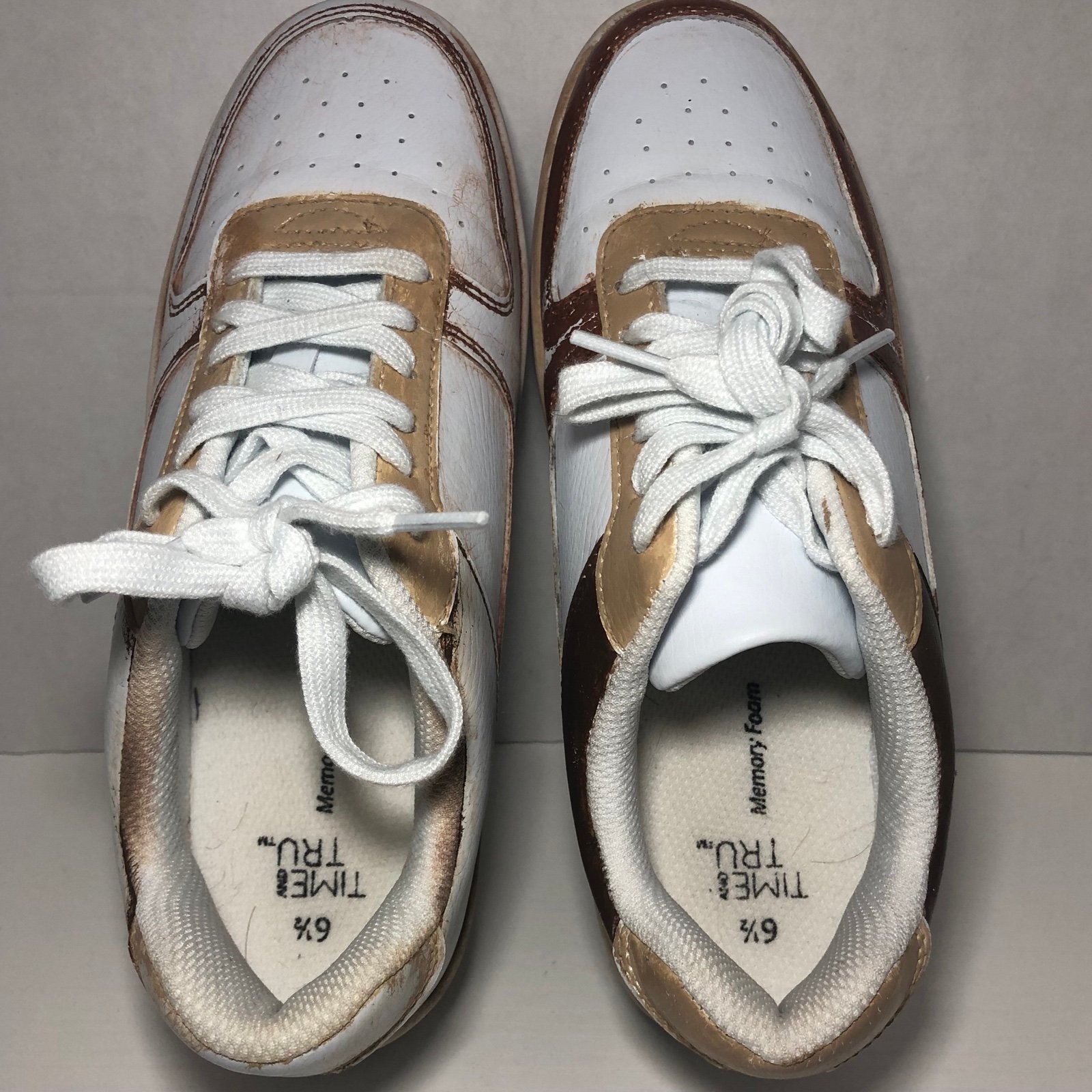 Time and Tru White Memory Foam Sneakers, Girls Size 6.5