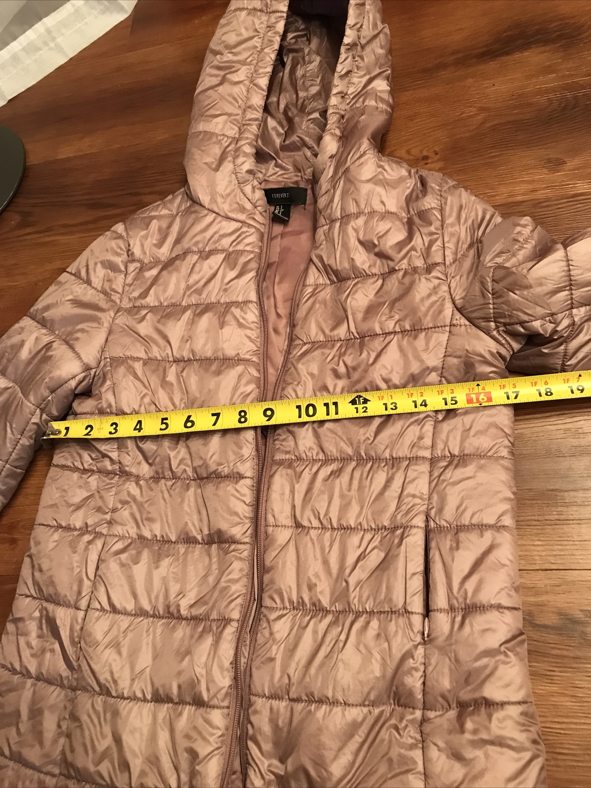 FOREVER 21 Woman’s All Seasons Lightweight puffer jacket hood pockets zip Small
