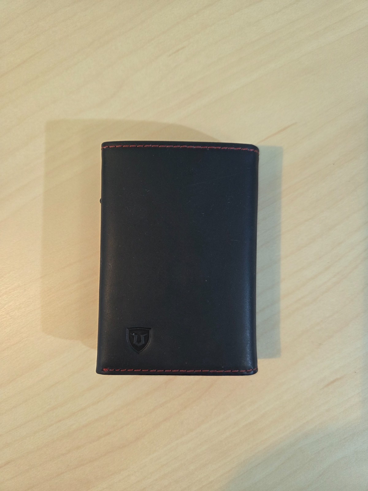 LORZOR Minimalist Leather Wallet – Full Grain Leather, Slim Pop-up Card Case