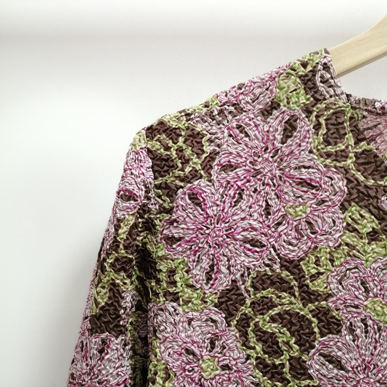 Issey Miyake HEART Floral Pattern Textile Crew Neck T-Shirt M 24in