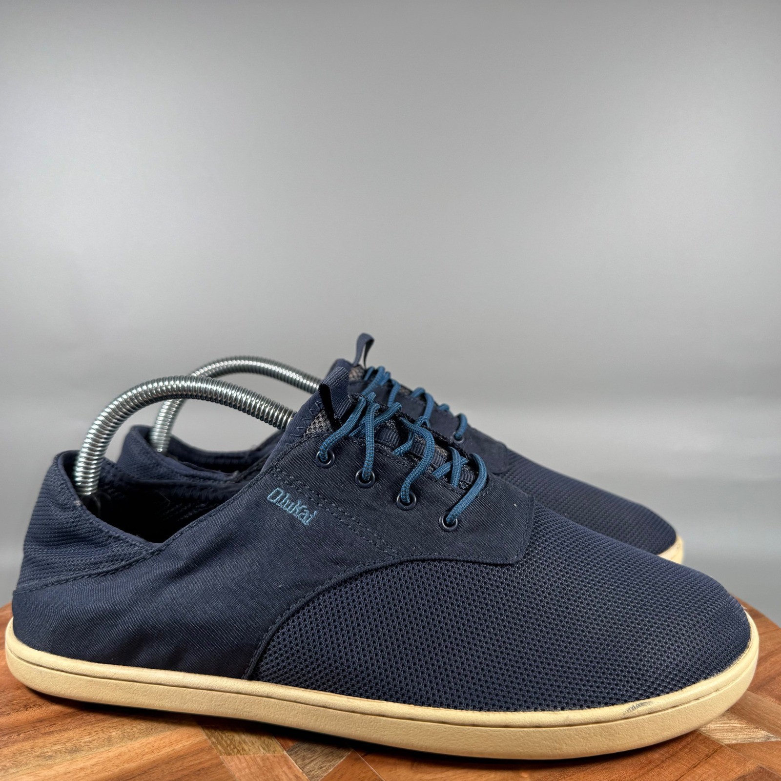 OluKai Nohea Moku Mens 8.5 Navy Blue Mesh Boat Shoes Sneakers
