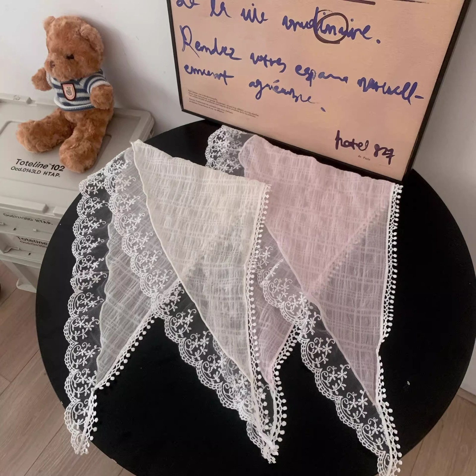 French Lace Triangle Head Scarf – Retro Hair Wrap ,Lightweight Summer Headband