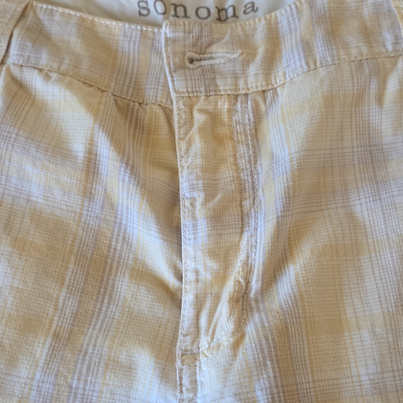 Sonoma Life + Style Women’s Bermuda Shorts Size 12 Beige White Cotton Plaid Mid
