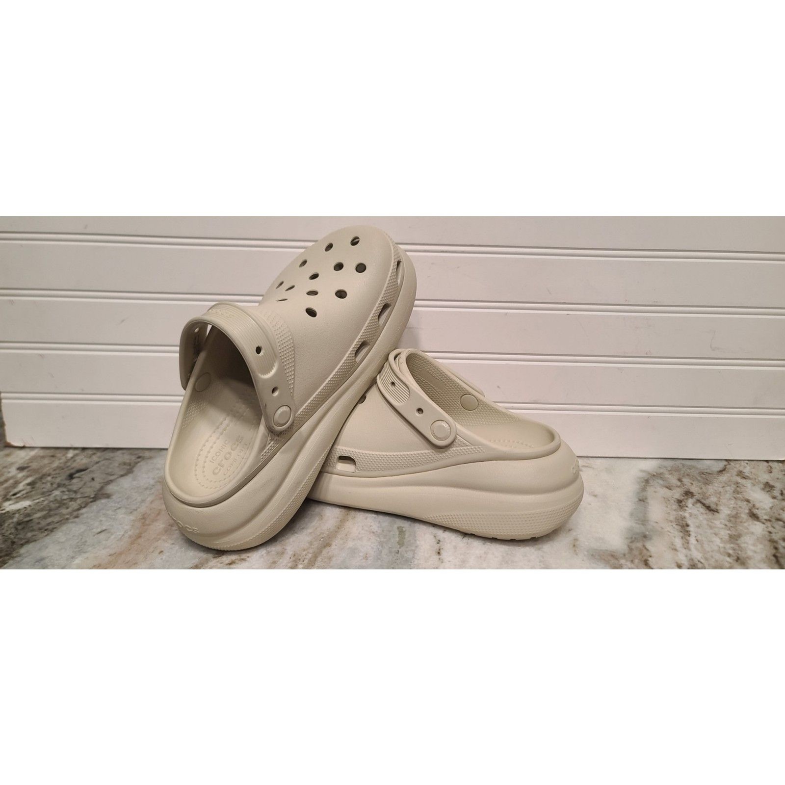Crocs Beige Classic Crush Clogs W/Platform Sole Size W8 M6