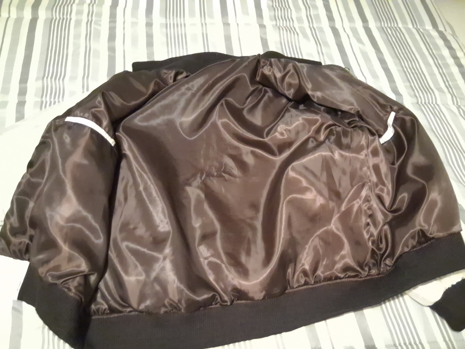 Men’s Drive Scorpion Bomber Jacket Ryan Gosling White Satin Quilted Coat 2XL XXL
