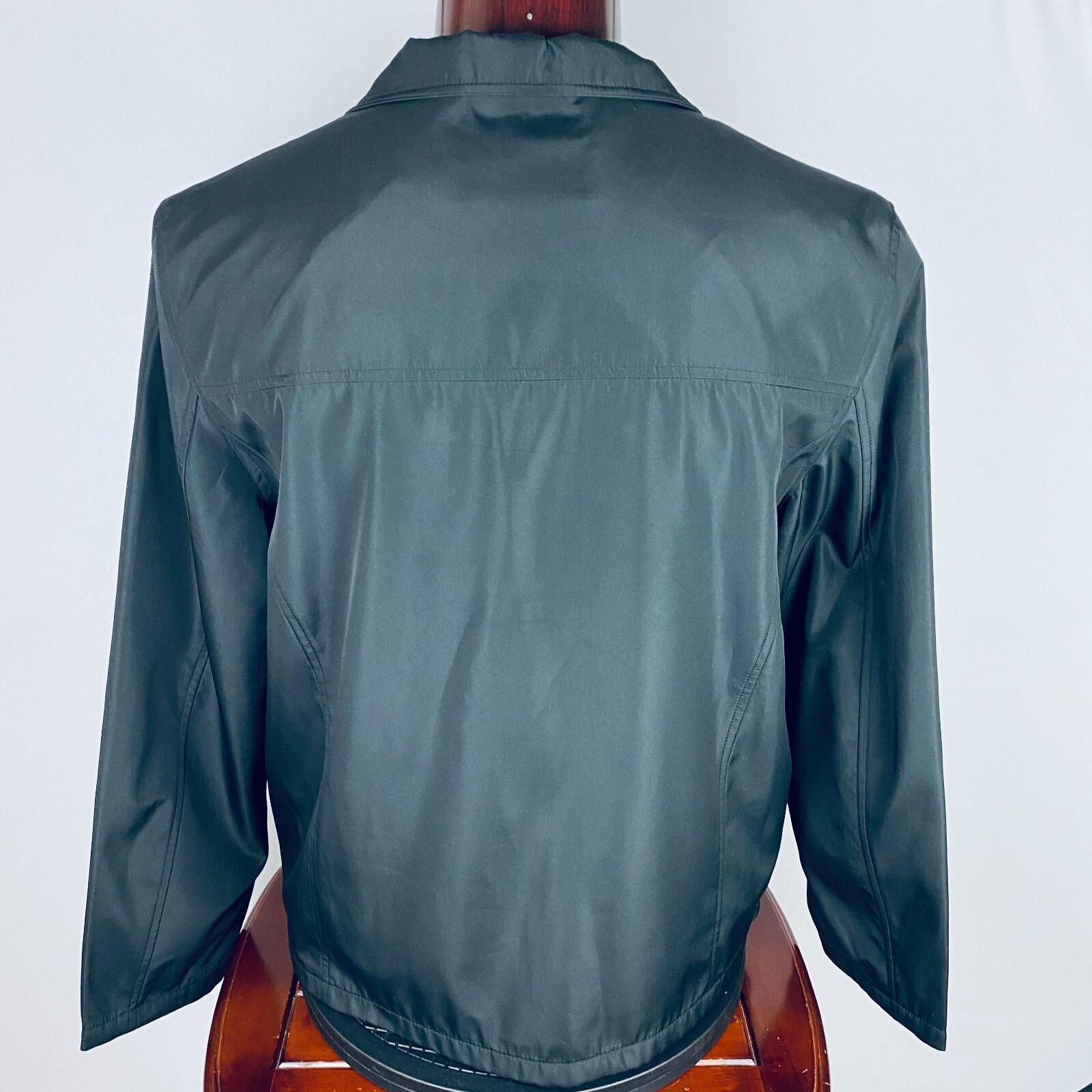Guess Mens Jacket Snazzy Full Zip Chest Pockets All Seasons Casual XL*