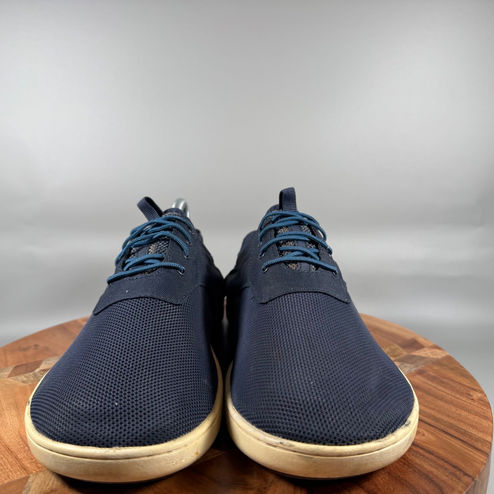 OluKai Nohea Moku Mens 8.5 Navy Blue Mesh Boat Shoes Sneakers