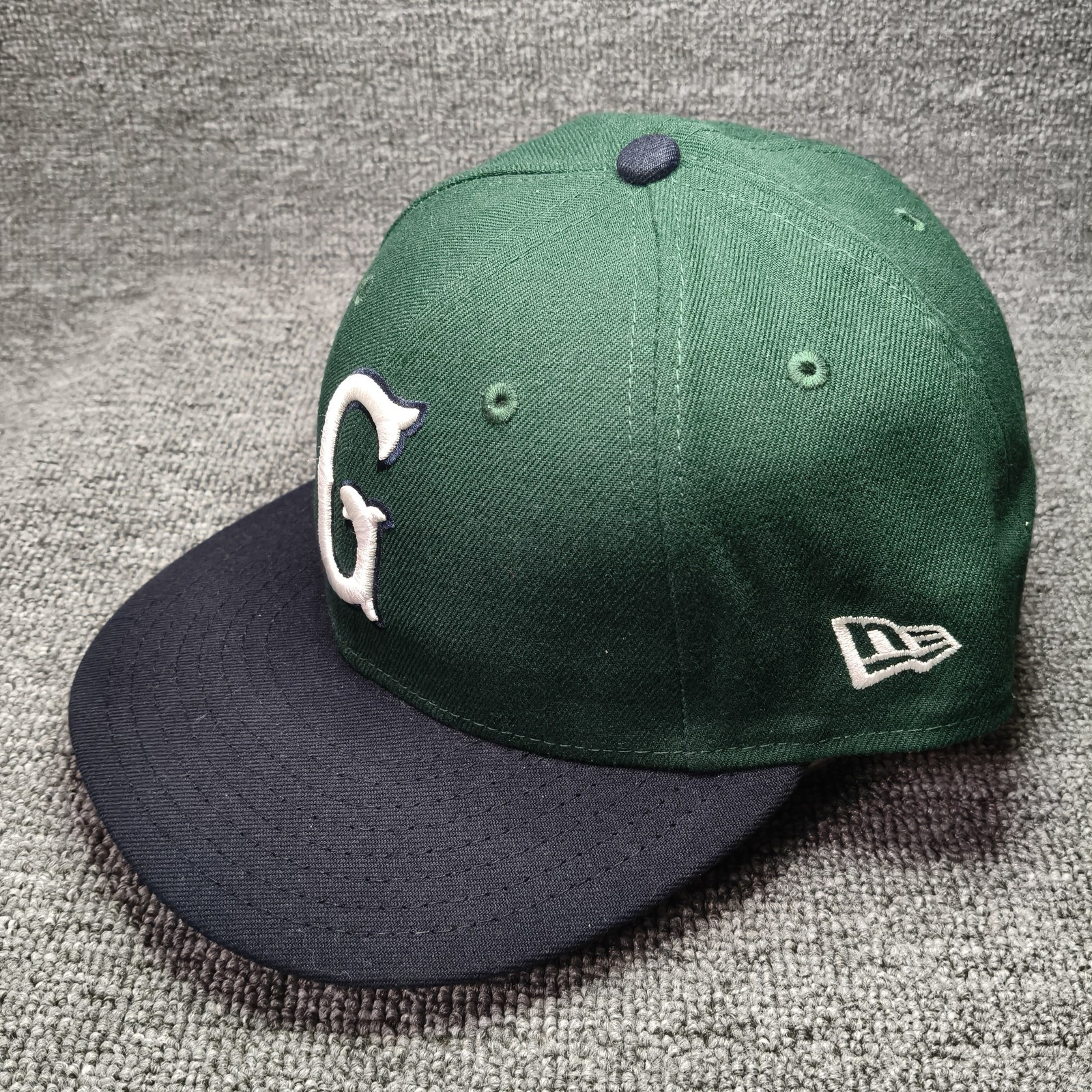 New Era Minor League 59FIFTY Fitted Green Navy Size 8 Baseball Hat
