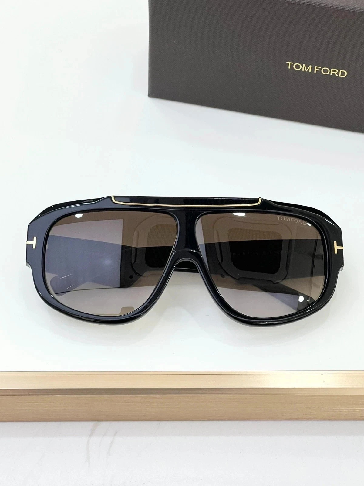 Tom Ford Rellen Mask Sunglasses TF1093 Black/Gray 71-7-120mm New