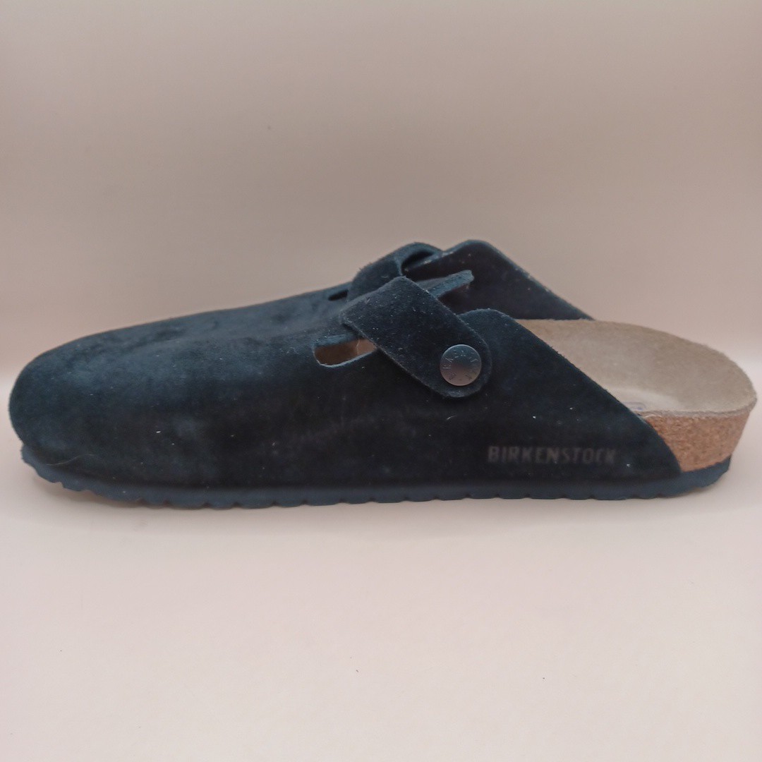 Birkenstock Boston Clog-Black Suede Size W:8 M:6 US