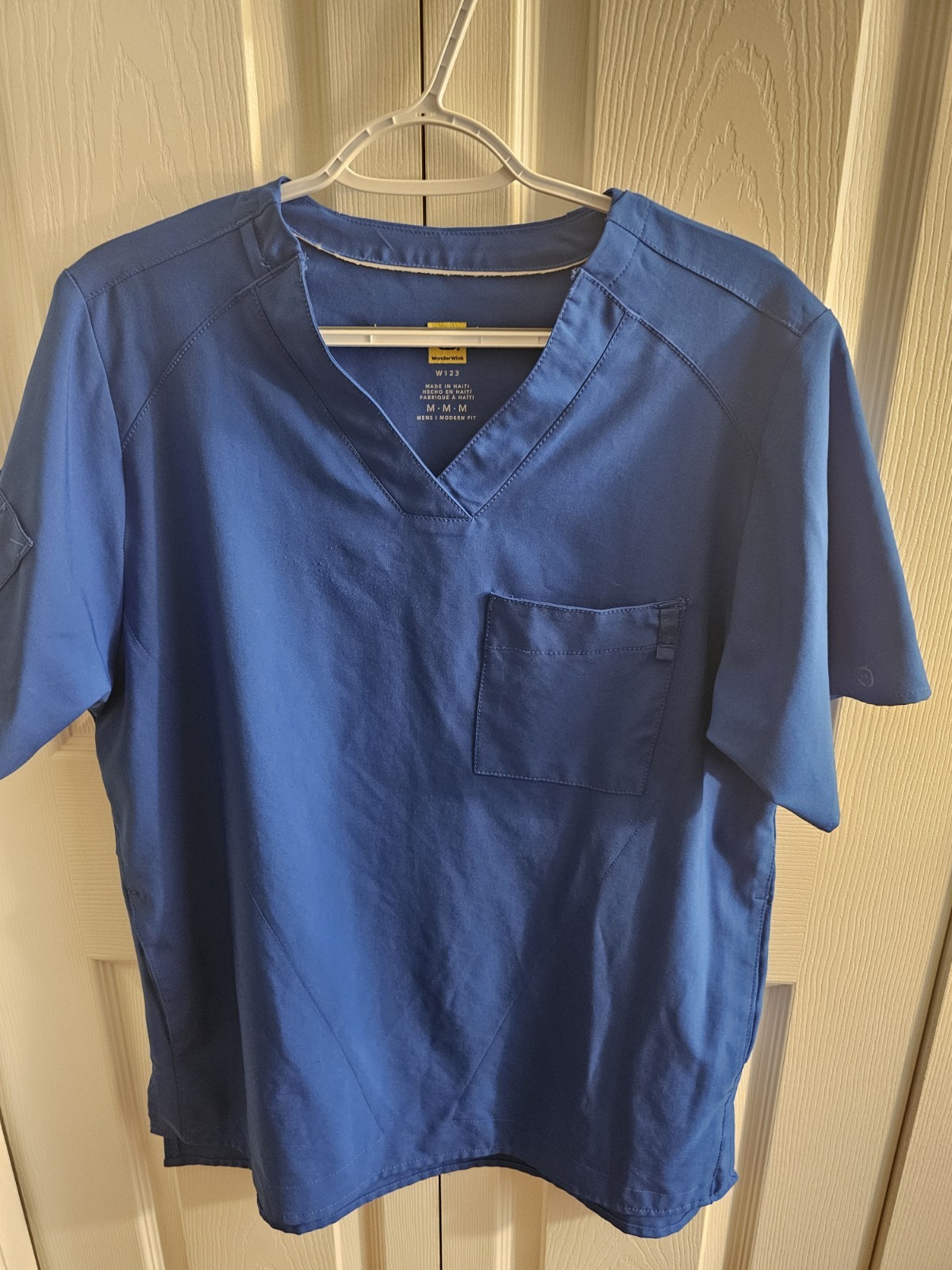 Wink Workflex Scrub Shirt Mens Medium Blue V Neck Nursing Pocket Top Workwear