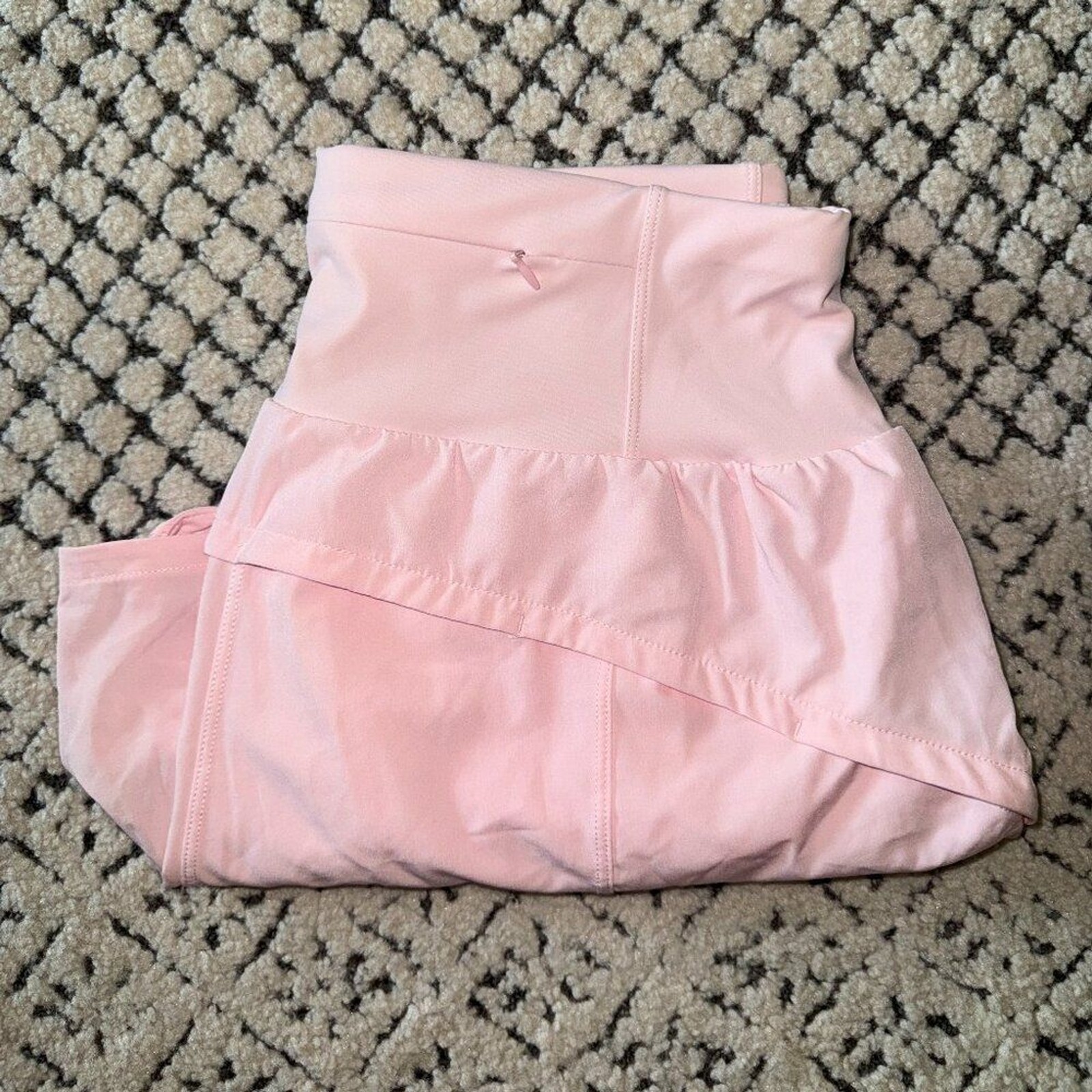 GYM Rainbow Women’s High Waisted Running Shorts NWOT size Medium Pink