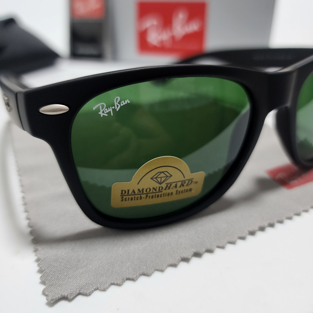 Ray-Ban RB2140 Wayfarer Sunglasses Black Frame Glass Green Lens 50-22 mm
