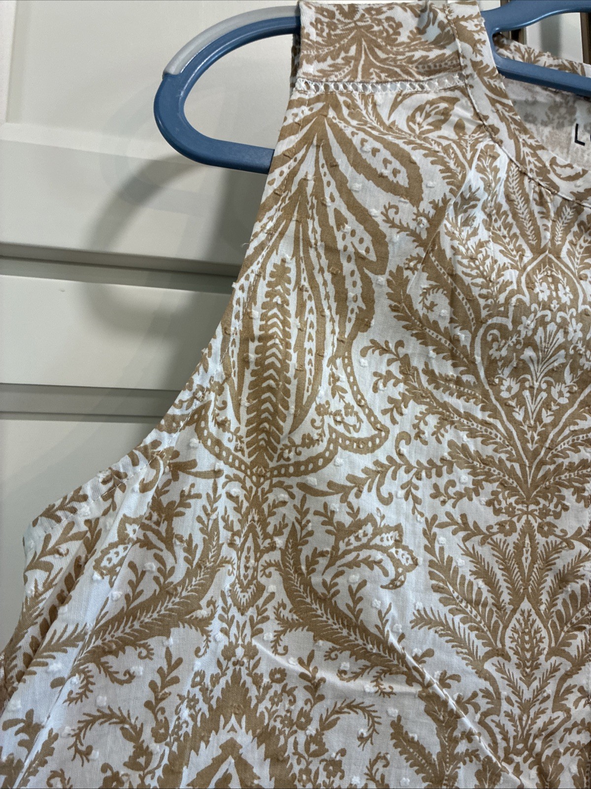 NWT LOFT Paisley Tank Top Button Up Sleeveless Blouse Beige White Petites SZ LP
