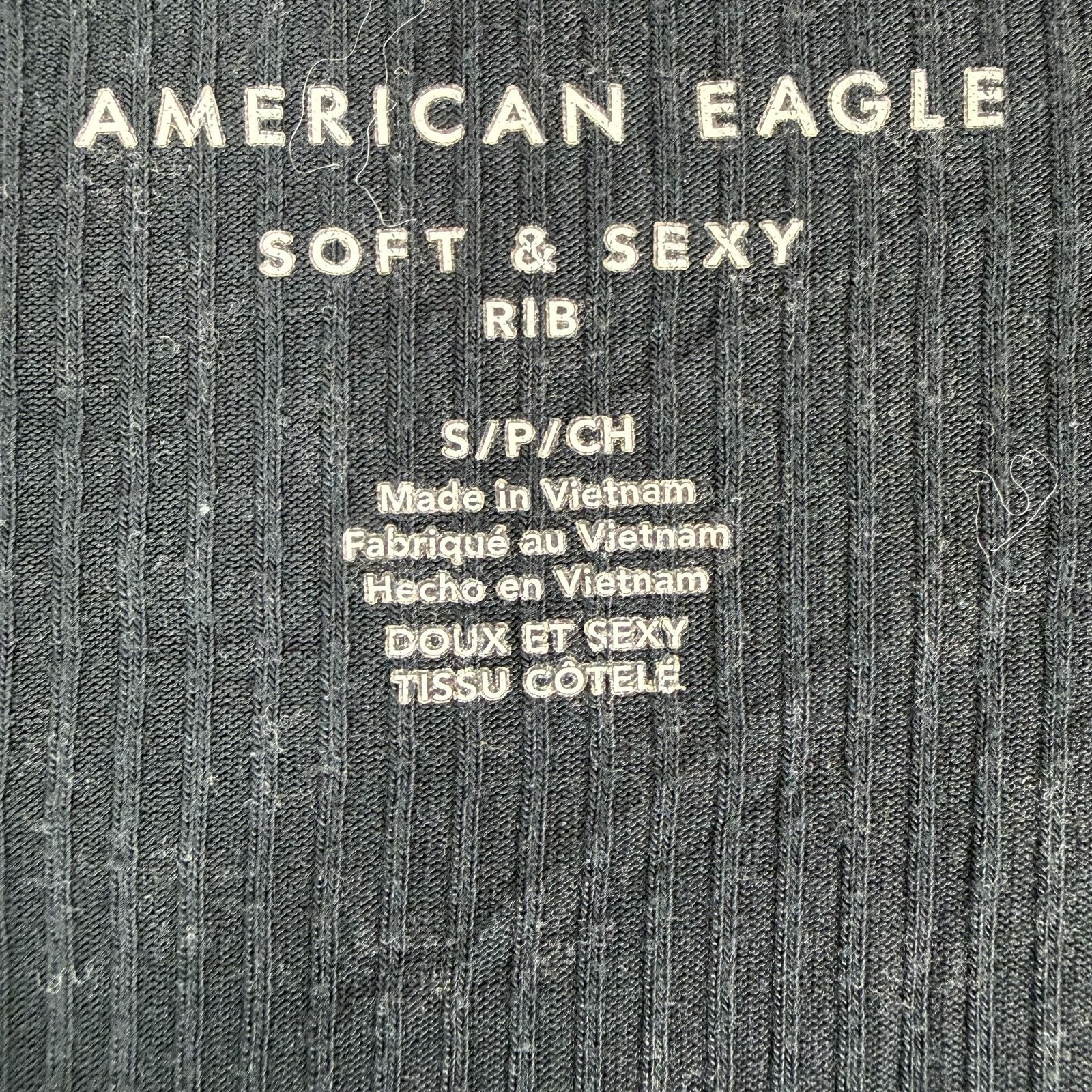 American Eagle Soft & Sexy Ribbed Black Floral Button-Front Lettuce Edge Baby Te