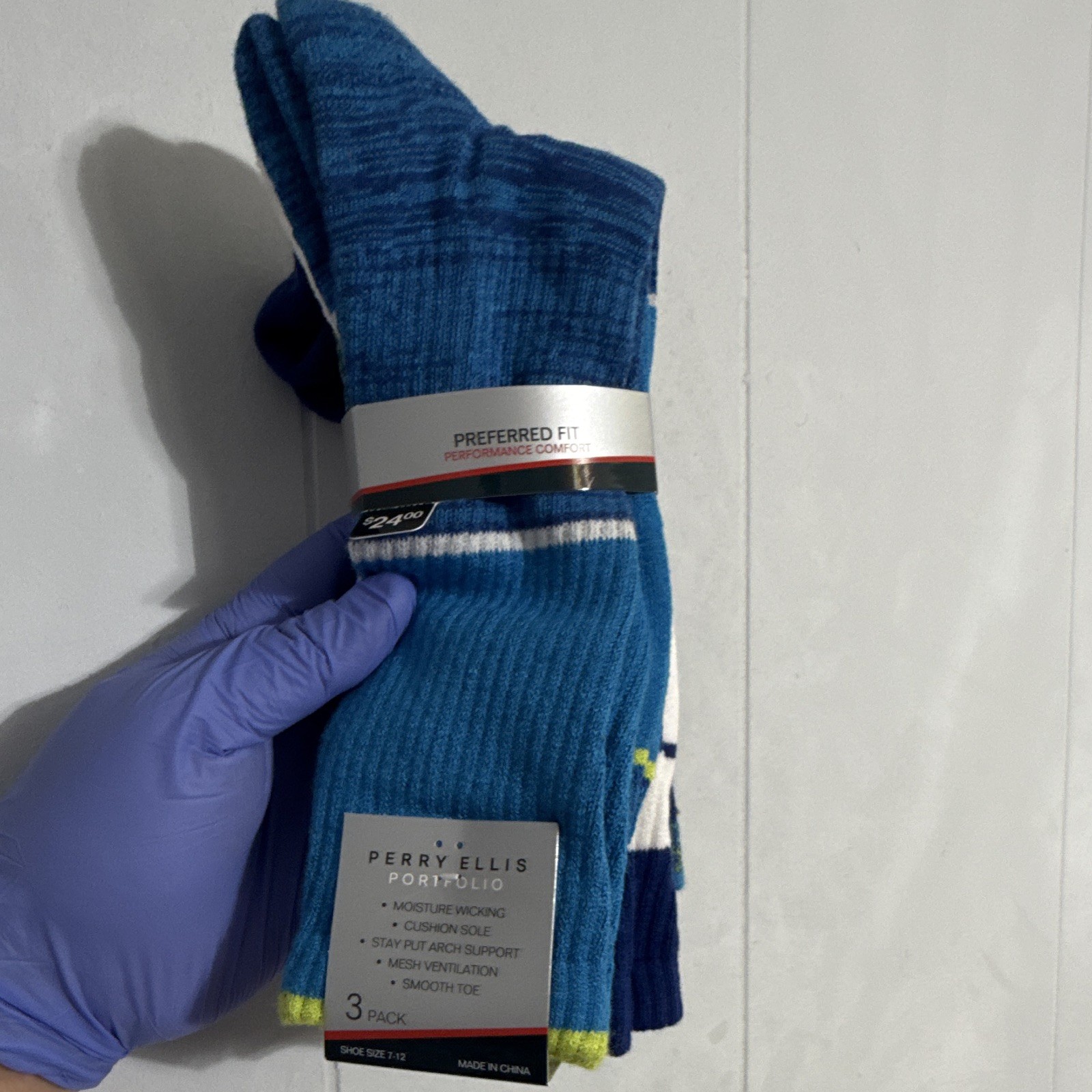 Perry Ellis Portfolio Men’s Moisture Wicking Cushioned Crew Socks 3 Pairs 7-12