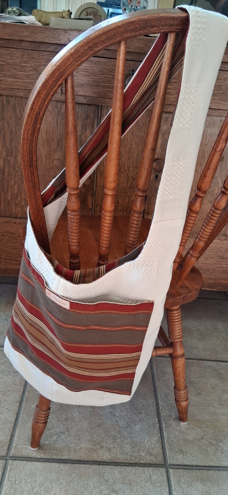 Custom made reversable tote with pocket