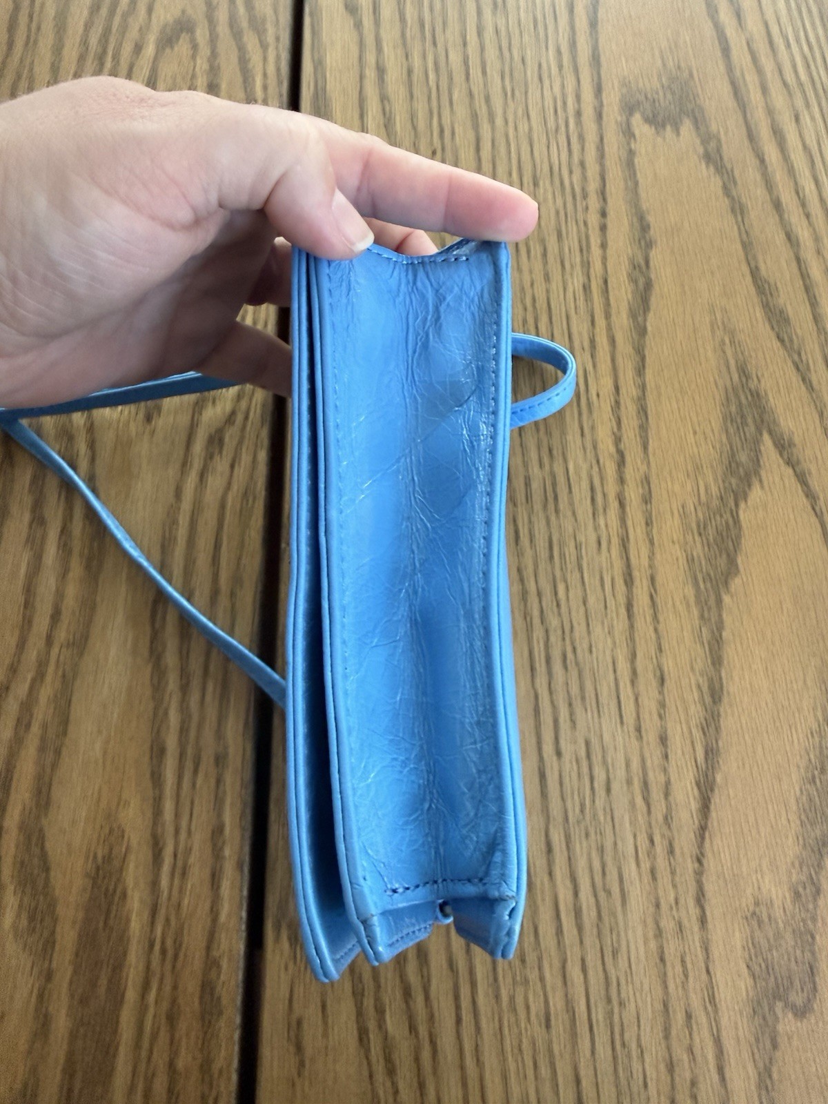 HOBO Jill Wallet Women’s Crossbody Bag Purse in Tranquil Blue
