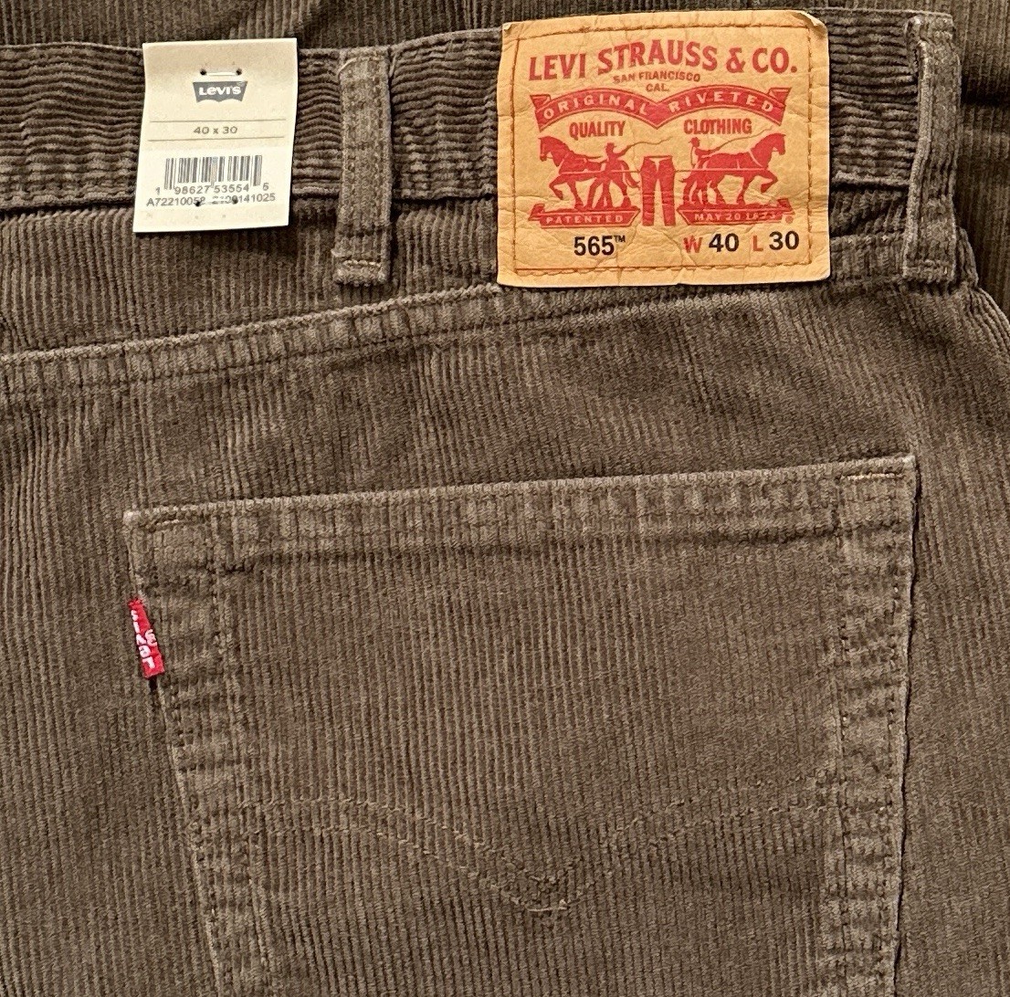 Levi’s Men’s 565 Loose Straight Corduroy Pants