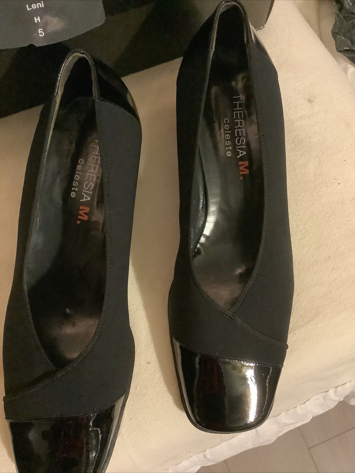Theresia M Pumps ~Black 7.5 W Leather/Patent Leather~ Non Slip Soles ~Worn Once