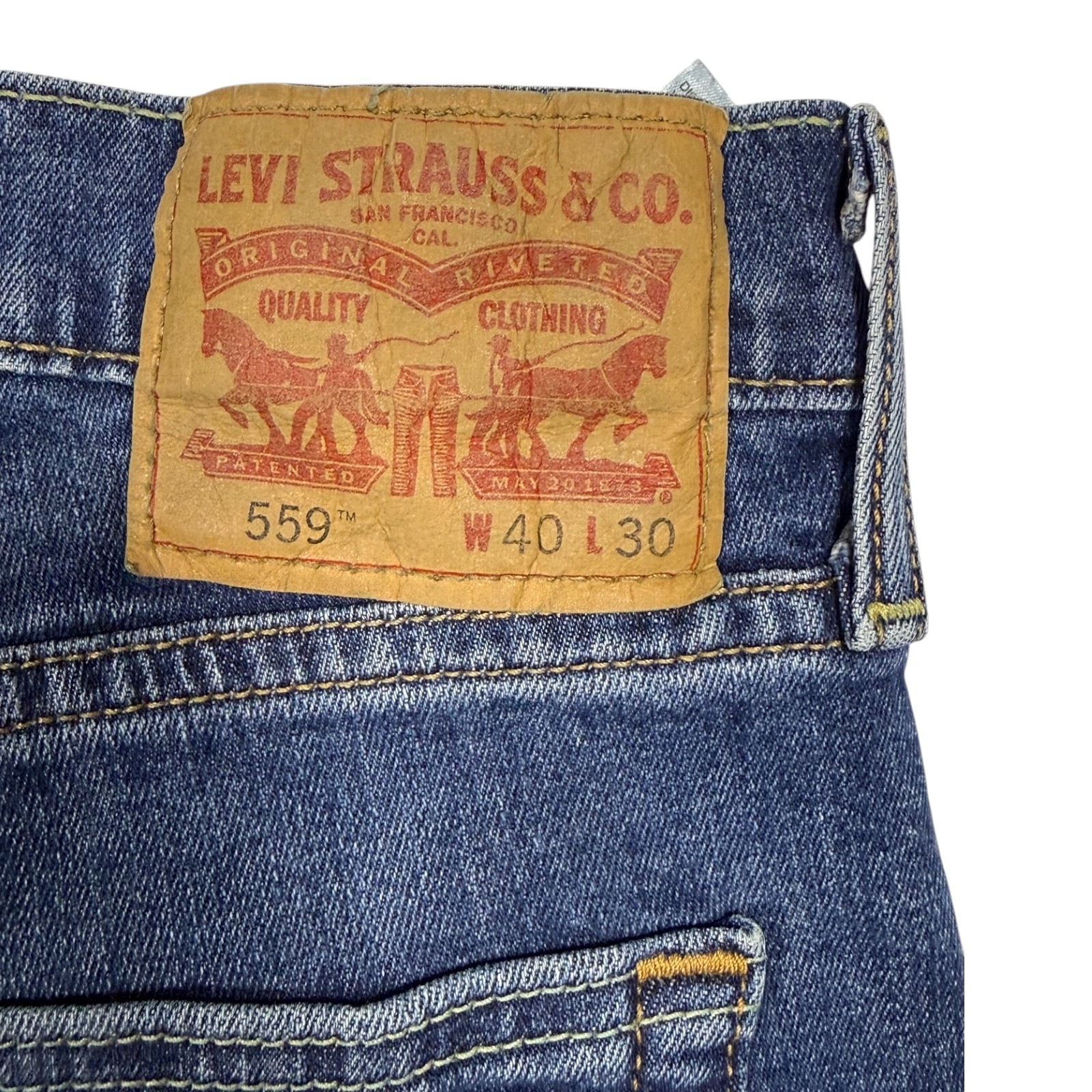 Levi’s 559 Navy Blue Straight Leg Relaxed Fit Zip Fly Men’s Jeans Size 40W 29L