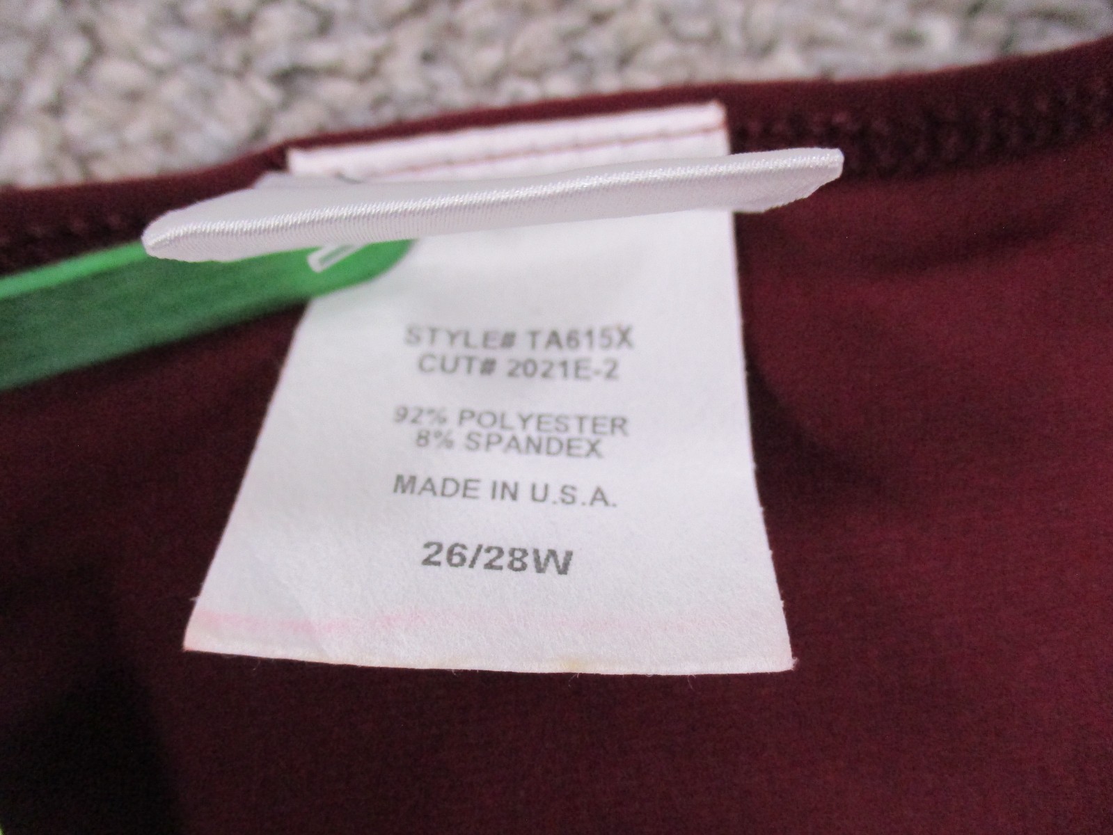 Hot Kiss 26/28W Womens Long Sleeve Shirt Cropped Polyester Spandex Red Wine NWOT