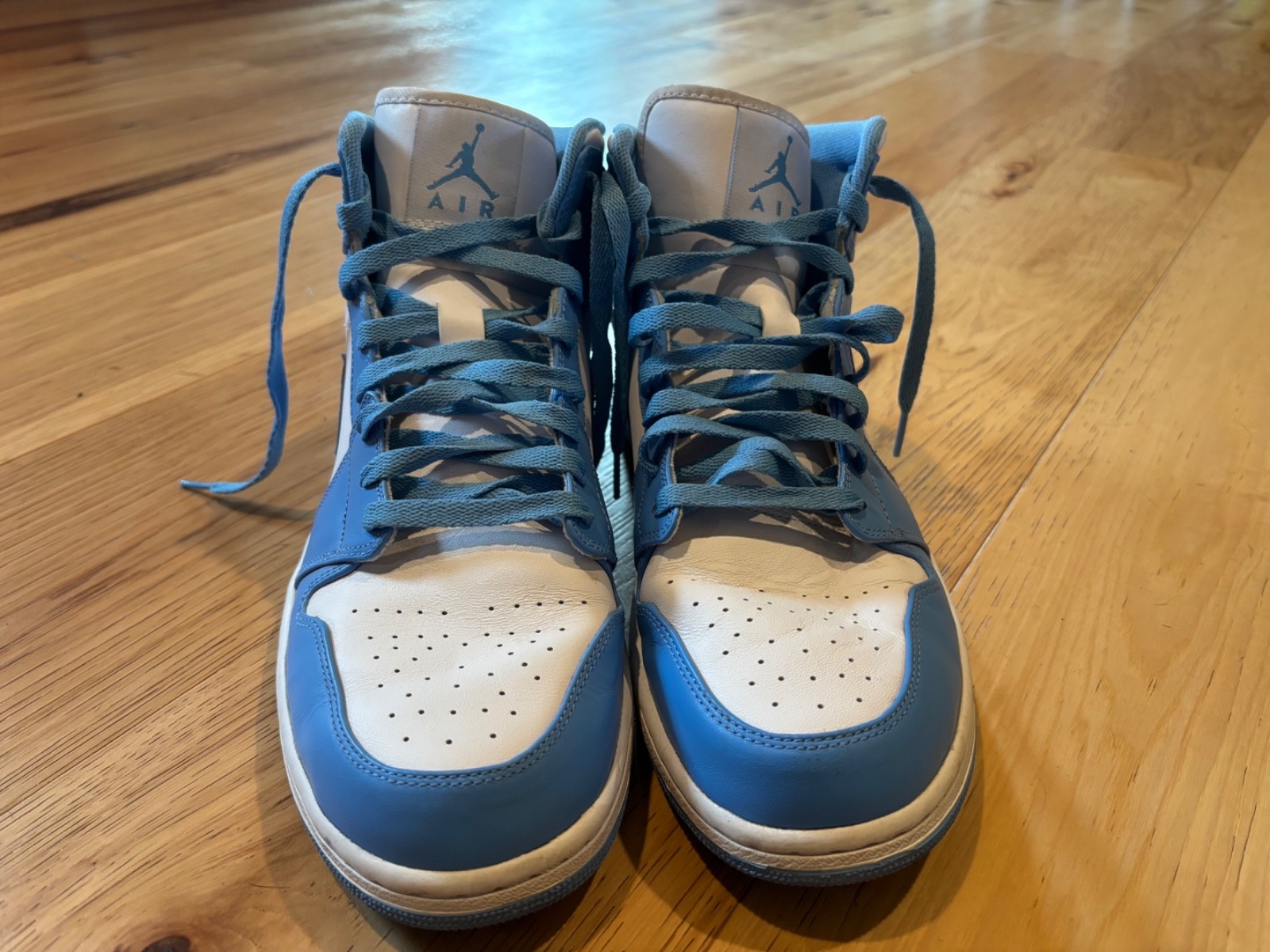 Air Jordon 1 North Carolina Mid, Size 13, Blue & White, Worn Couple Time, No Box