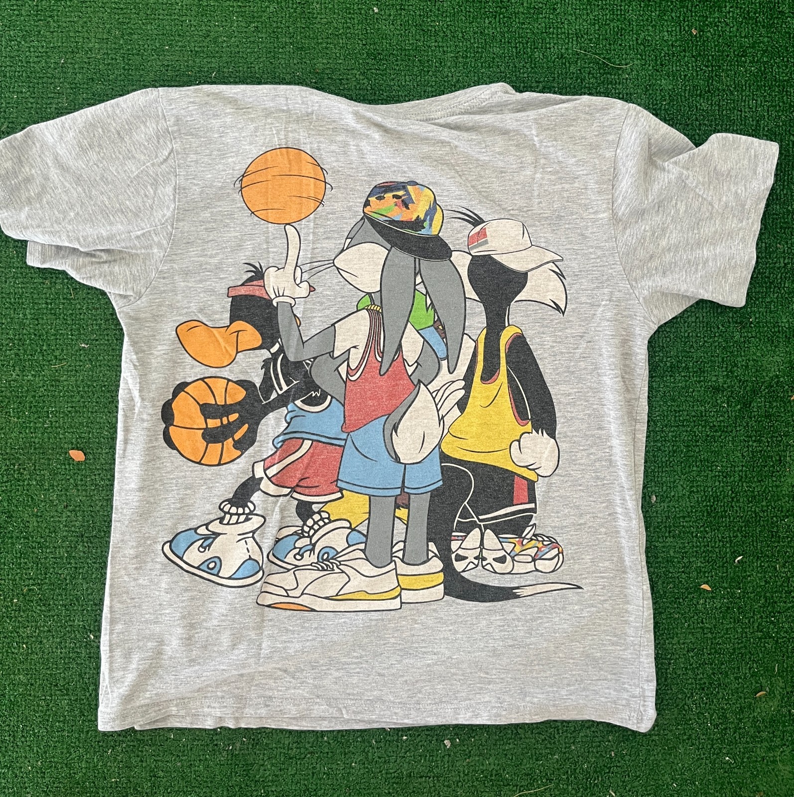 Vintage Looney Tunes squad t shirt 90s Size small