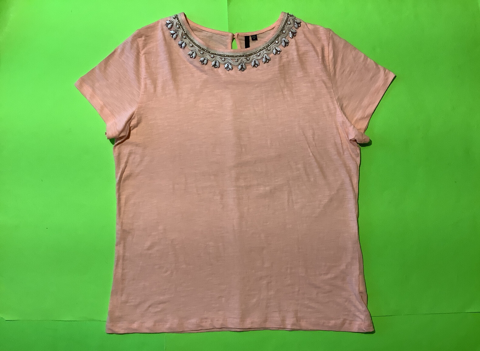 MIK Women’s Short Sleeve T-Shirt Size X-Large Peach w/Embellishment Beads NEW