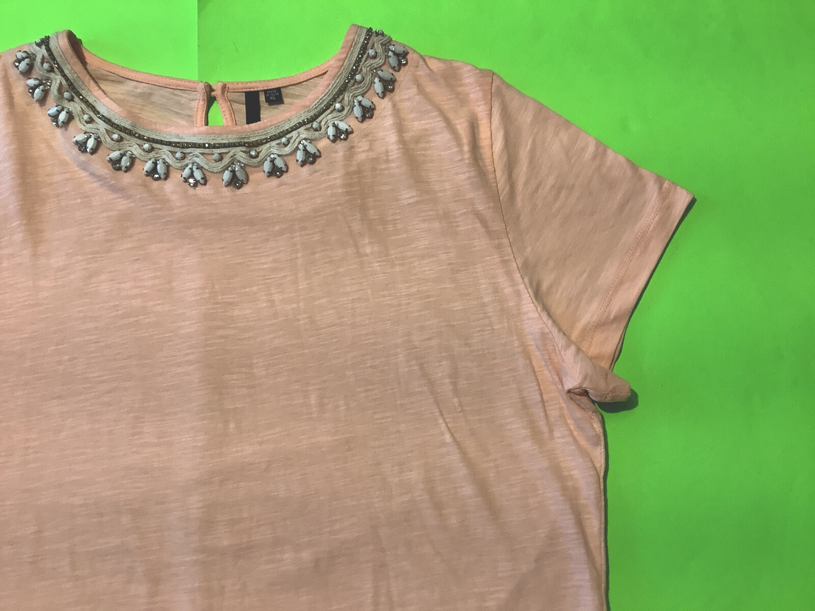 MIK Women’s Short Sleeve T-Shirt Size X-Large Peach w/Embellishment Beads NEW