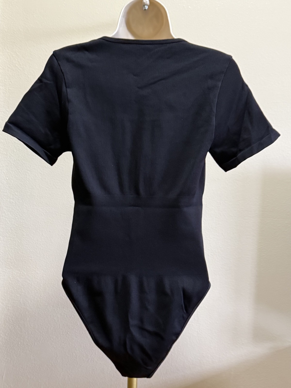 OQQ Women’s Black Short Sleeve One-Piece Bodysuit XL Moderate Compression