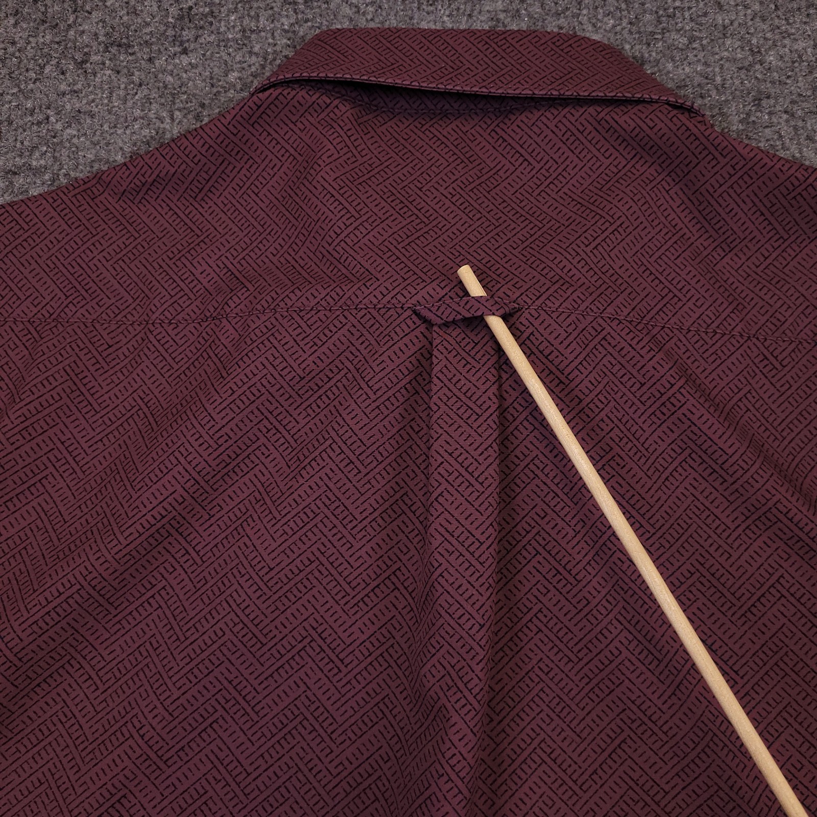 7D 7 Diamonds Groovy Wonder 4 Way Stretch Mens M Button Up Burgandy Geometric
