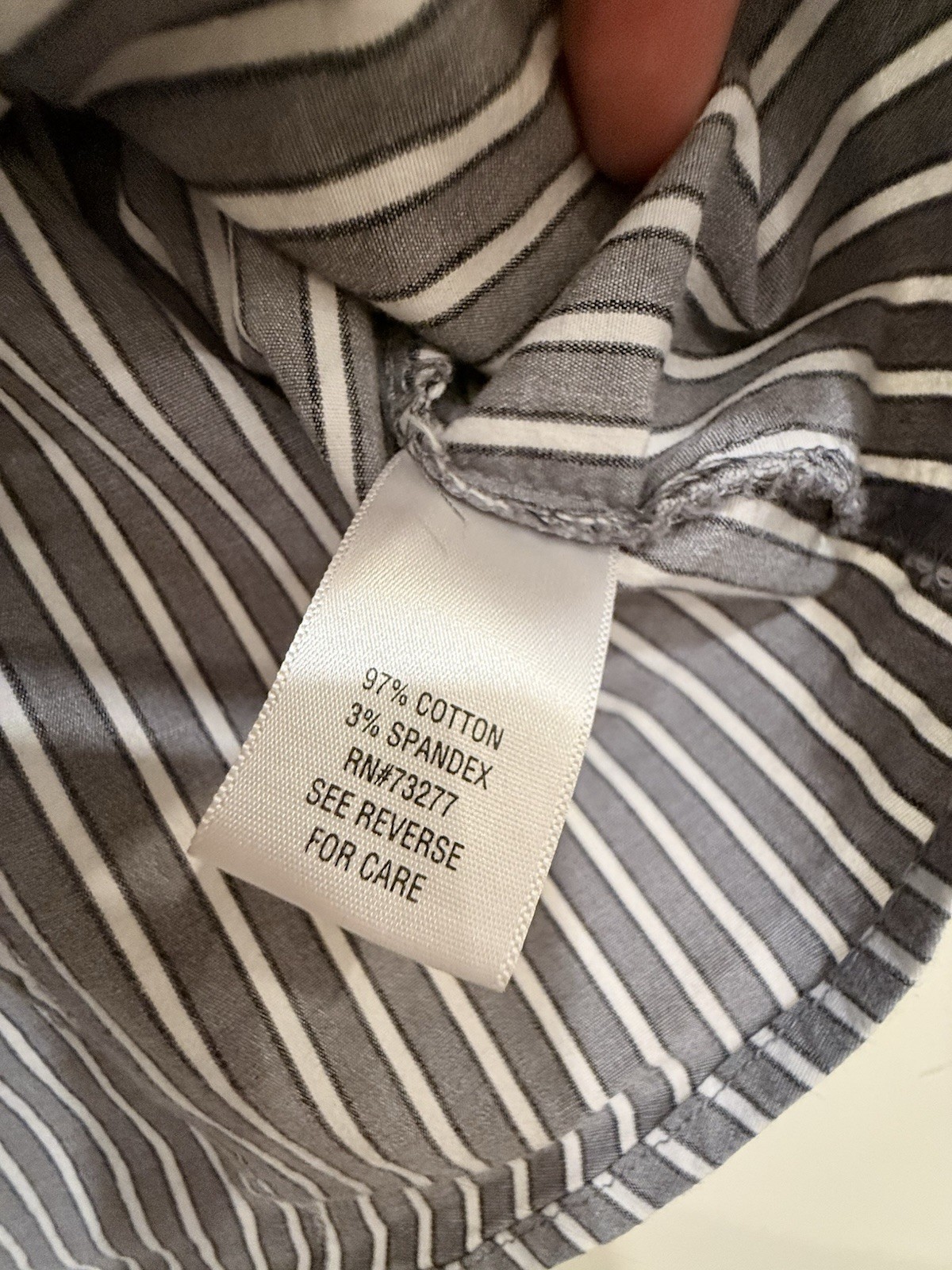 Classic Croft & Barrow Women XL Gray/White Striped Stretch 3/4 Sleeve Button-Up