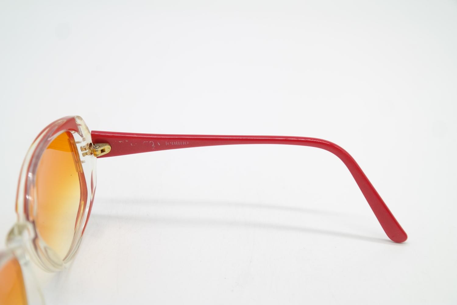 Vintage VALENTINO 121 Oval Sunglasses Red Transparent Gold Frame 53mm