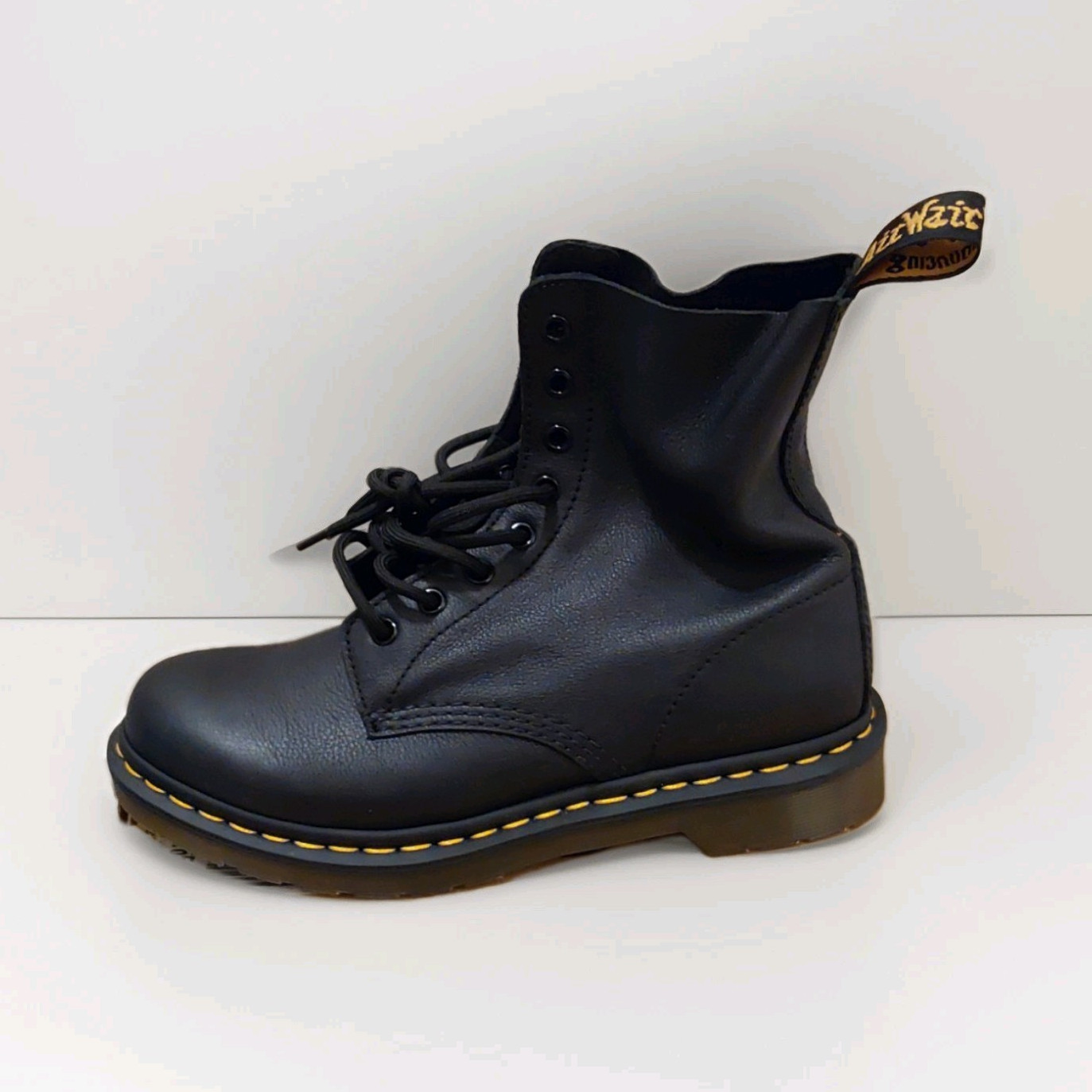 Dr. Martens Black Leather Ankle Boots Lace-Up Round Toe Unisex US 9 EU 41