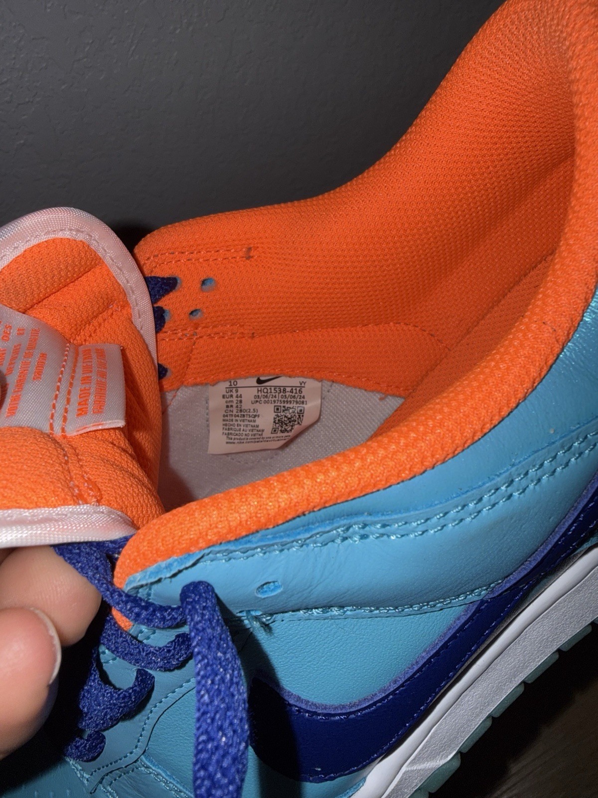Nike Dunk Low SE in the vibrant “Baltic Blue Total Orange” colorway!
