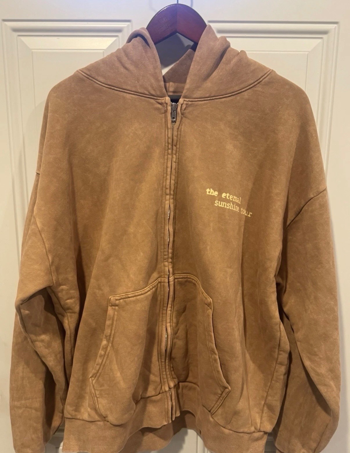 🤎 Ariana Grande – Eternal Sunshine Tour Brown Swirl Full-Zip Hoodie with Pocket