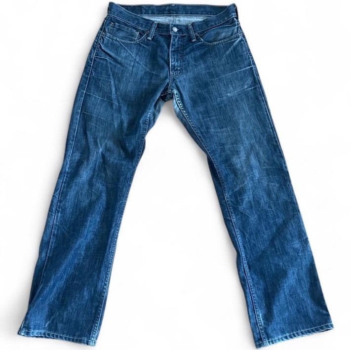 Levi’s Men’s Blue Denim Jeans Straight Fit Mid Rise Medium Wash 5-Pocket