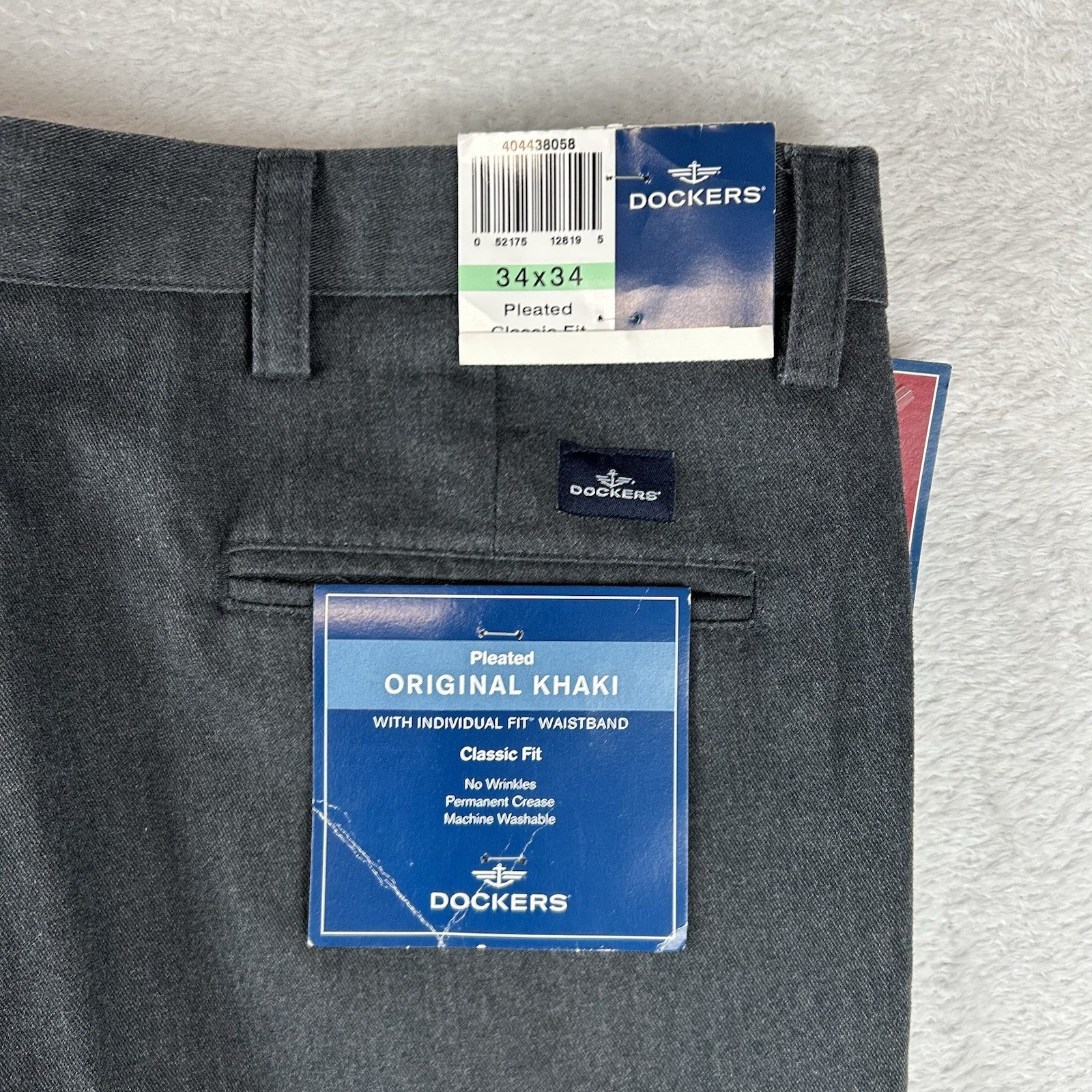 Dockers Pants Mens 34X34 Gray Cotton Pleated Classic Fit Original Khaki NWT