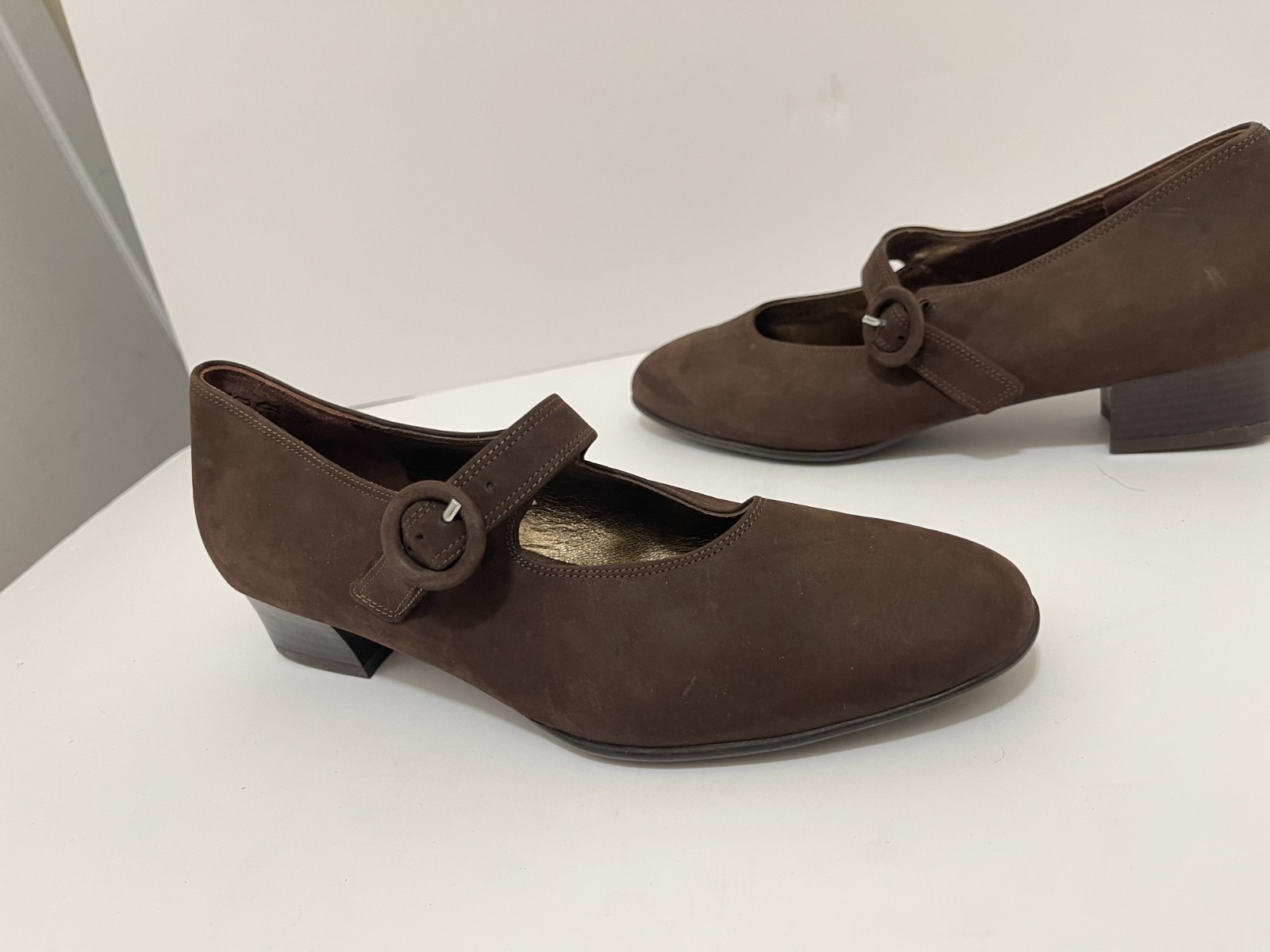 NWOB NEW Theresia Gaby Mary Jane Brown Suede German comfort shoes 5.5G US 7