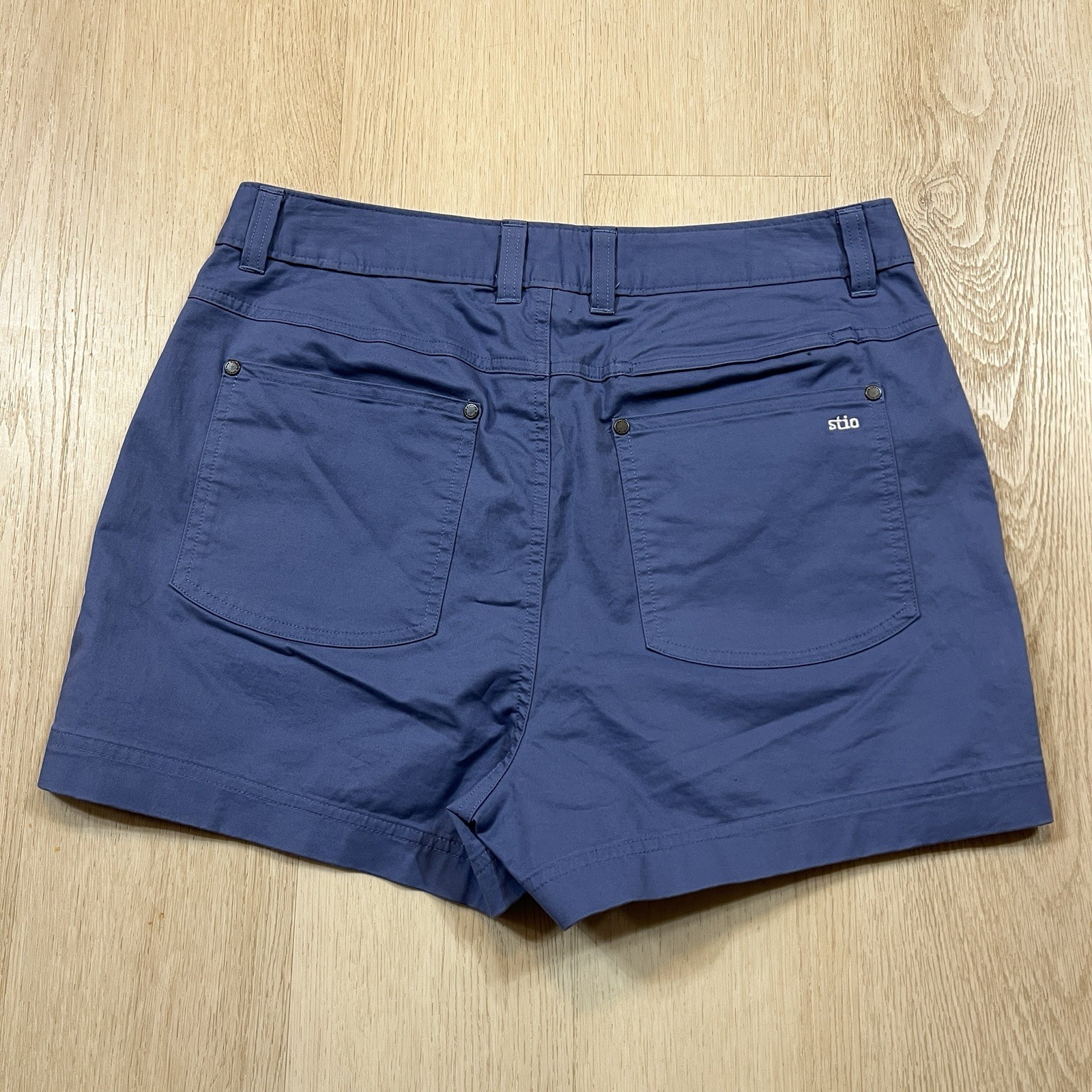 NWT Stio Women’s 10 Rivet Twill Shorts 3″ Inseam Cotton Slate Blue Flat Front